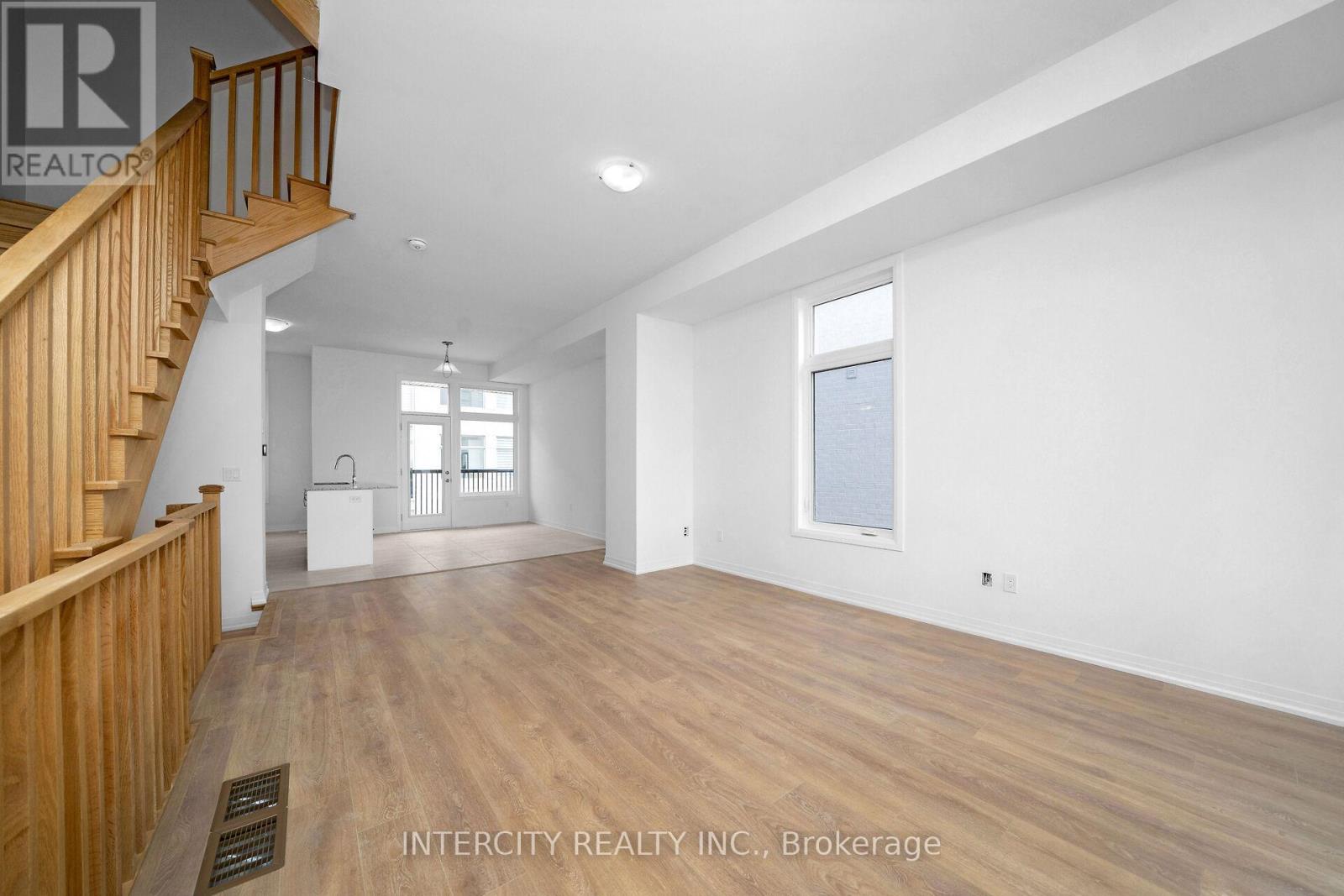 139 Markland Street, Markham, Ontario  L6C 3B5 - Photo 14 - N12117659