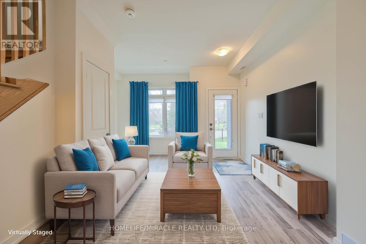 Property at 115 - 370 RED MAPLE ROAD image 4