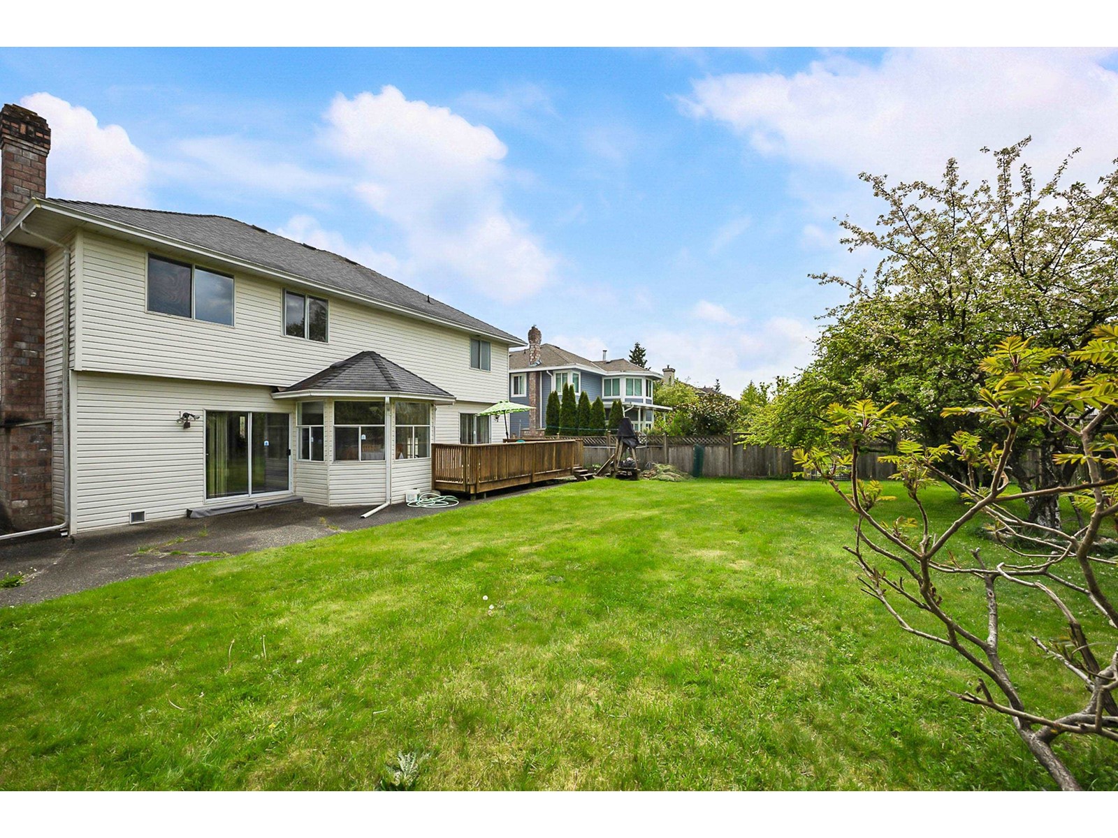 10837 155a Street, Surrey, British Columbia  V3R 0H7 - Photo 37 - R2995619
