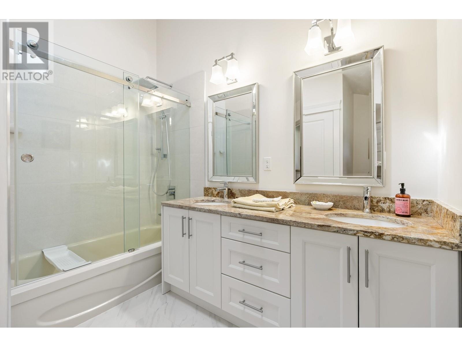 880 W 19th Street, North Vancouver, British Columbia  V7P 1Z8 - Photo 20 - R2996950