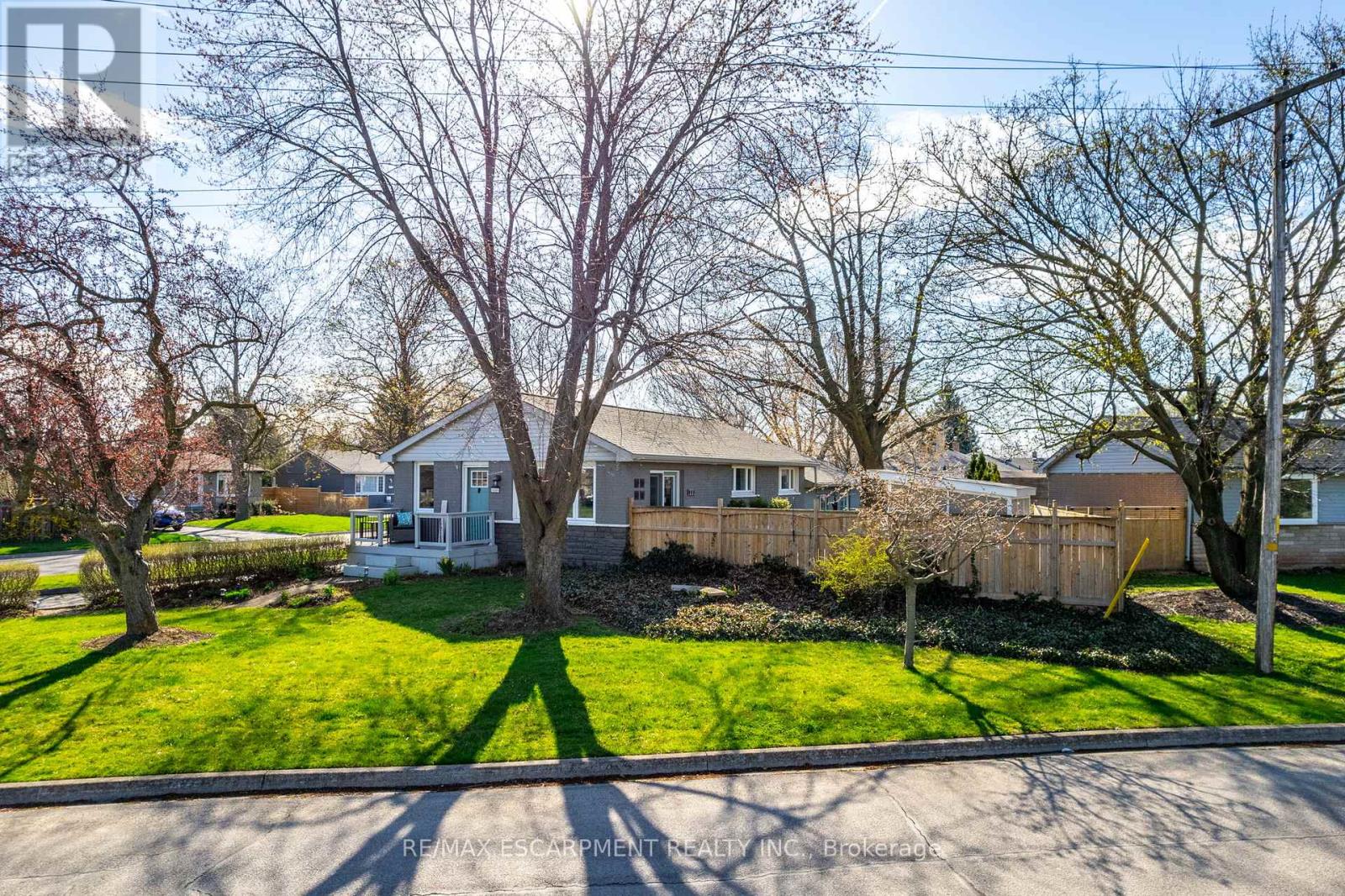 5486 Randolph Crescent, Burlington, Ontario  L7L 3C5 - Photo 43 - W12117546