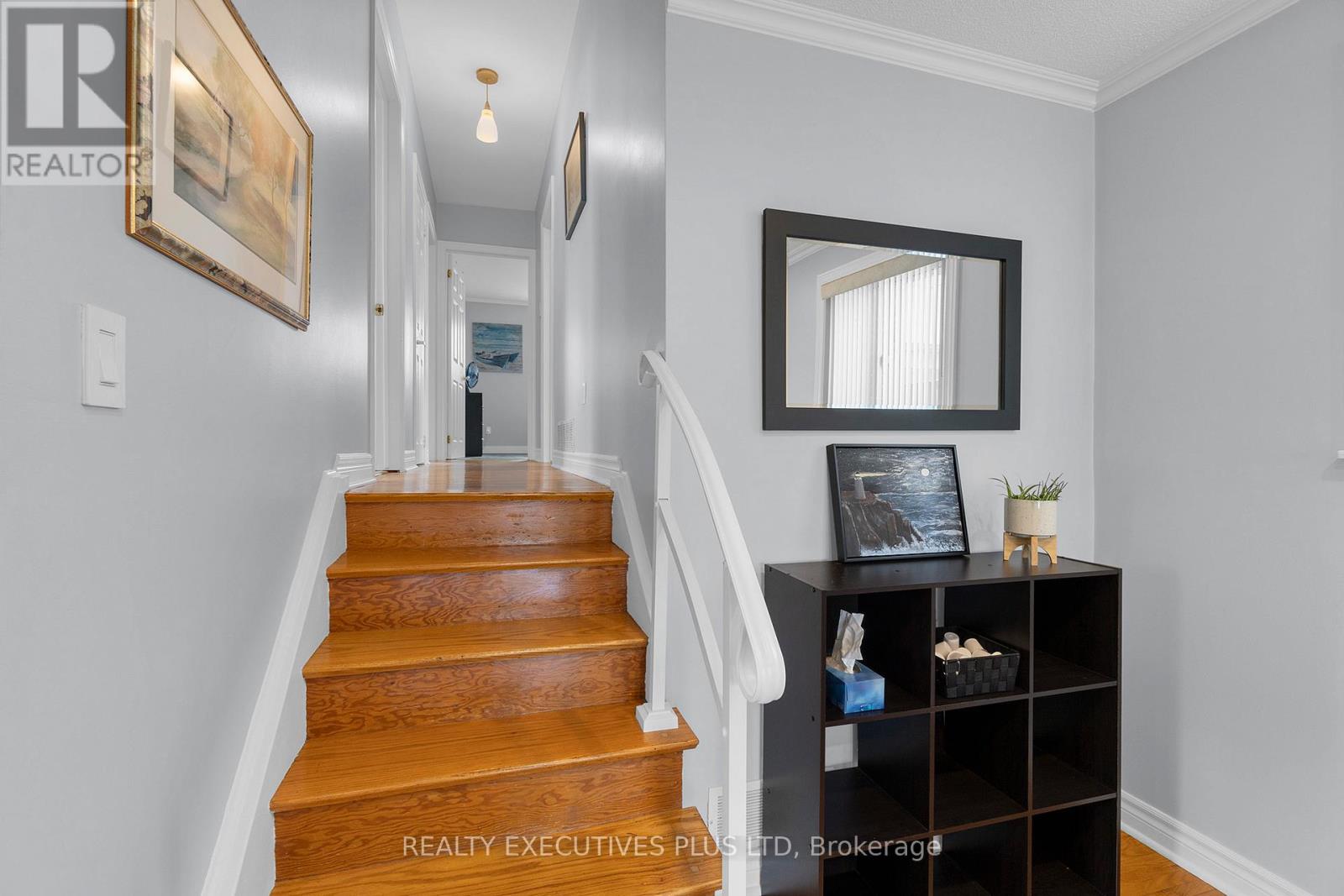6 Dartford Road, Brampton, Ontario  L6T 2Z4 - Photo 18 - W12117614