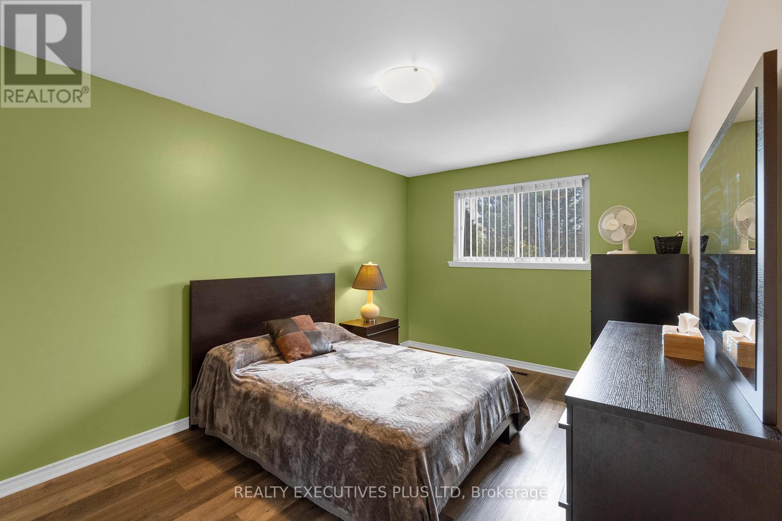 6 Dartford Road, Brampton, Ontario  L6T 2Z4 - Photo 19 - W12117614