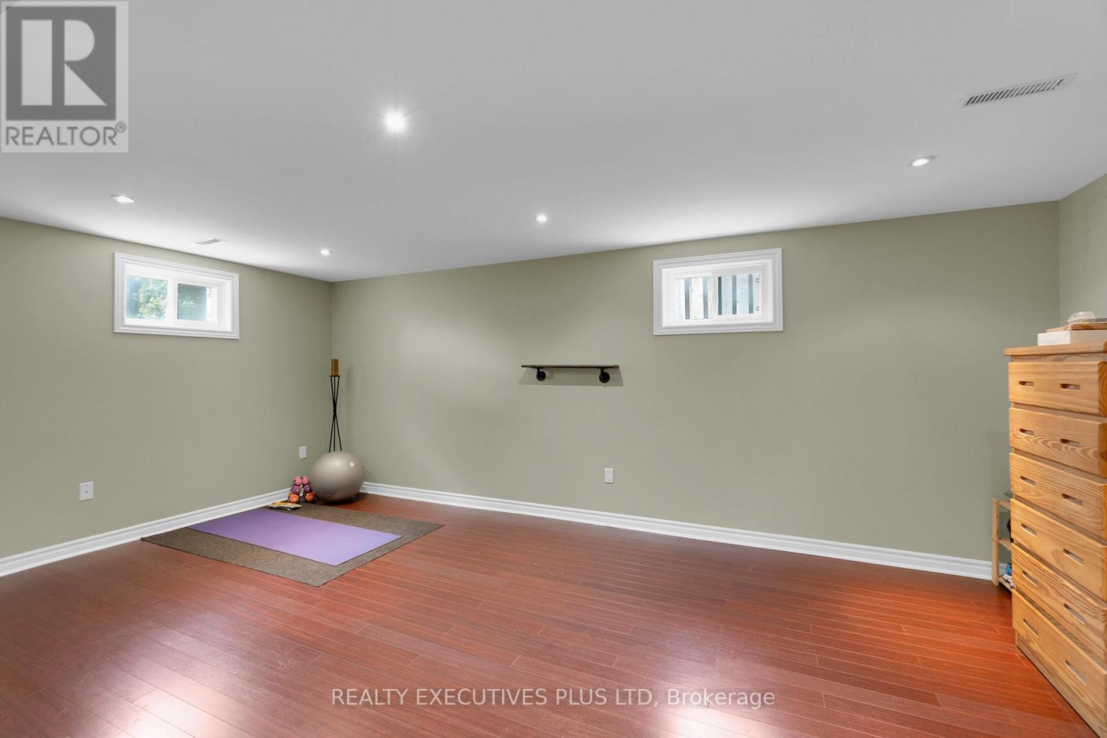 6 Dartford Road, Brampton, Ontario  L6T 2Z4 - Photo 27 - W12117614