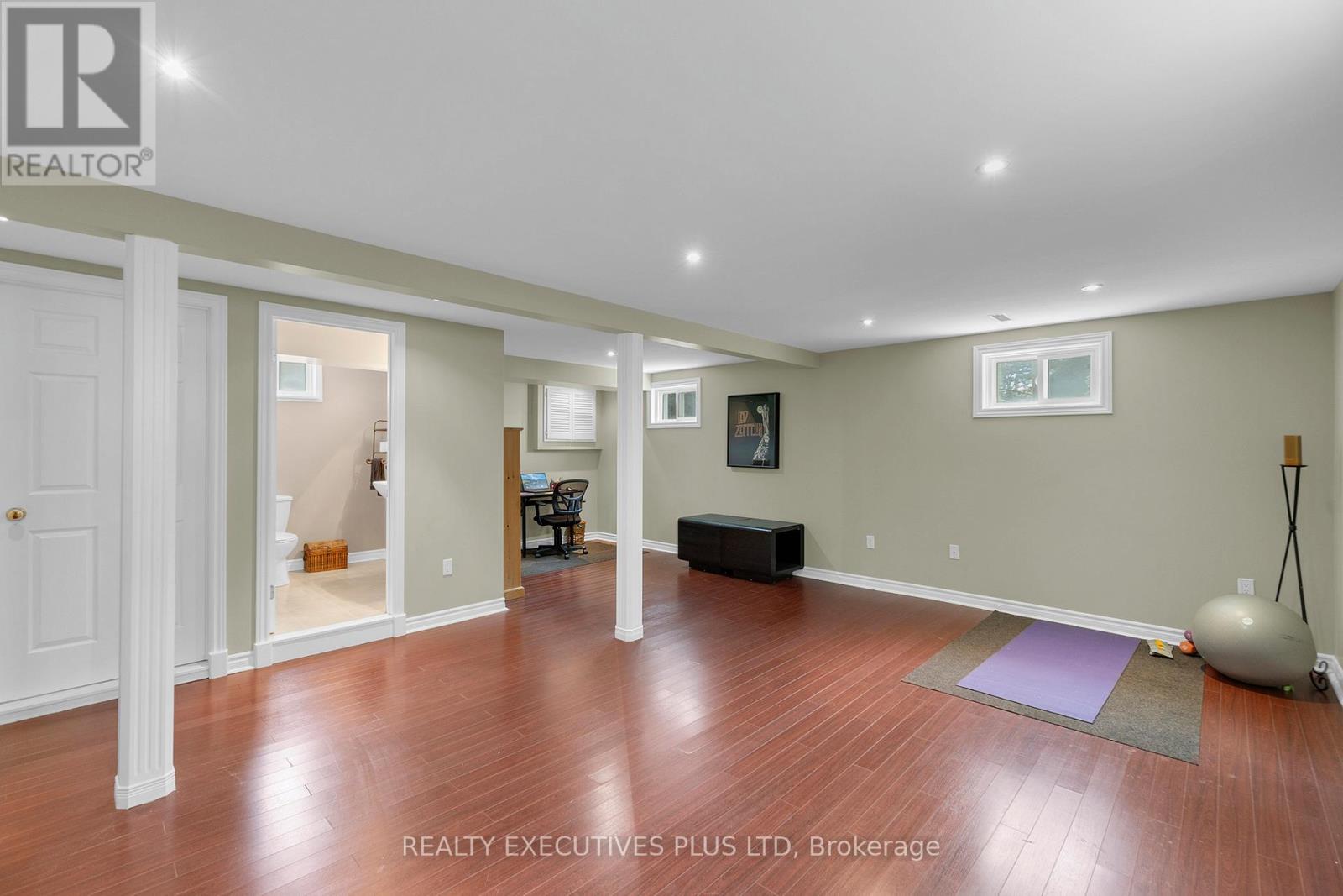 6 Dartford Road, Brampton, Ontario  L6T 2Z4 - Photo 28 - W12117614