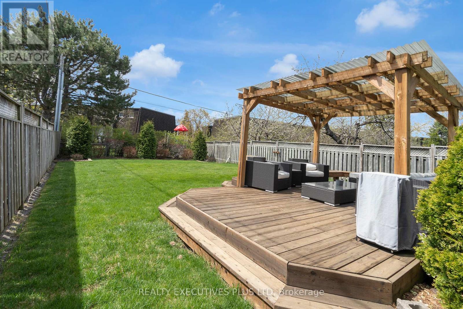 6 Dartford Road, Brampton, Ontario  L6T 2Z4 - Photo 32 - W12117614