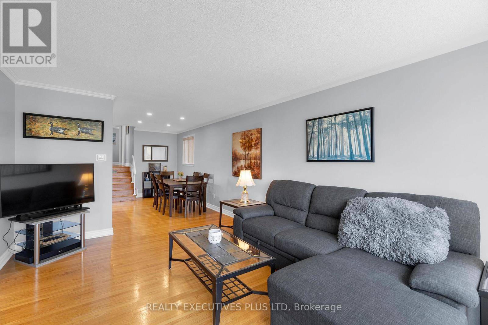 6 Dartford Road, Brampton, Ontario  L6T 2Z4 - Photo 9 - W12117614