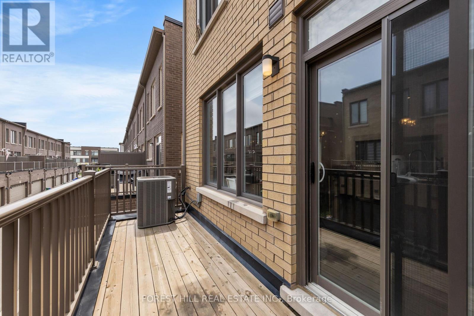 3145 Ernest Applebe Boulevard, Oakville (Go Glenorchy), Ontario  L6H 0N8 - Photo 22 - W12117632