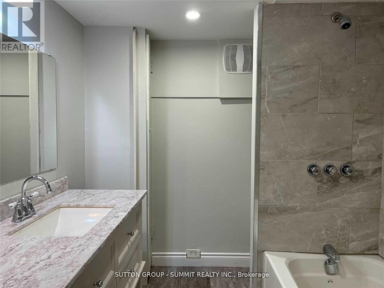1093 Rebecca Street, Oakville (Br Bronte), Ontario  L6M 0W8 - Photo 33 - W12117725