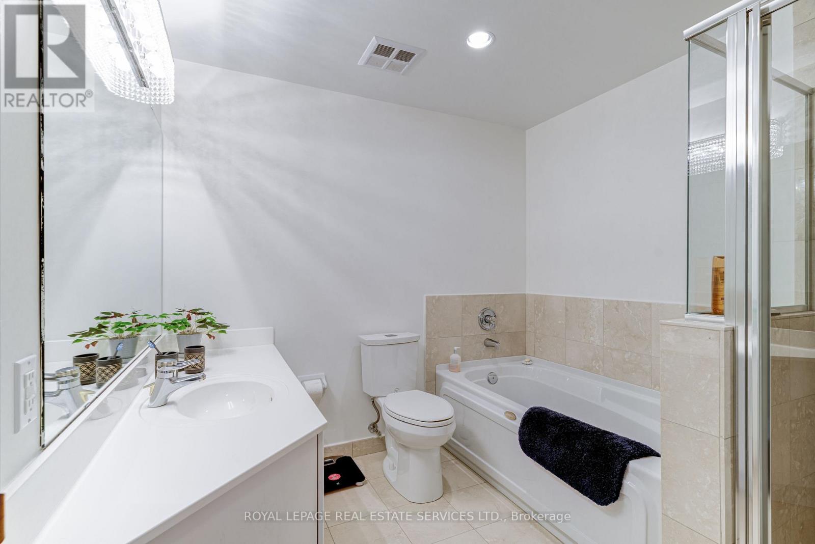 203 - 10 Old Mill Trail, Toronto, Ontario  M8X 2Y9 - Photo 12 - W12117802