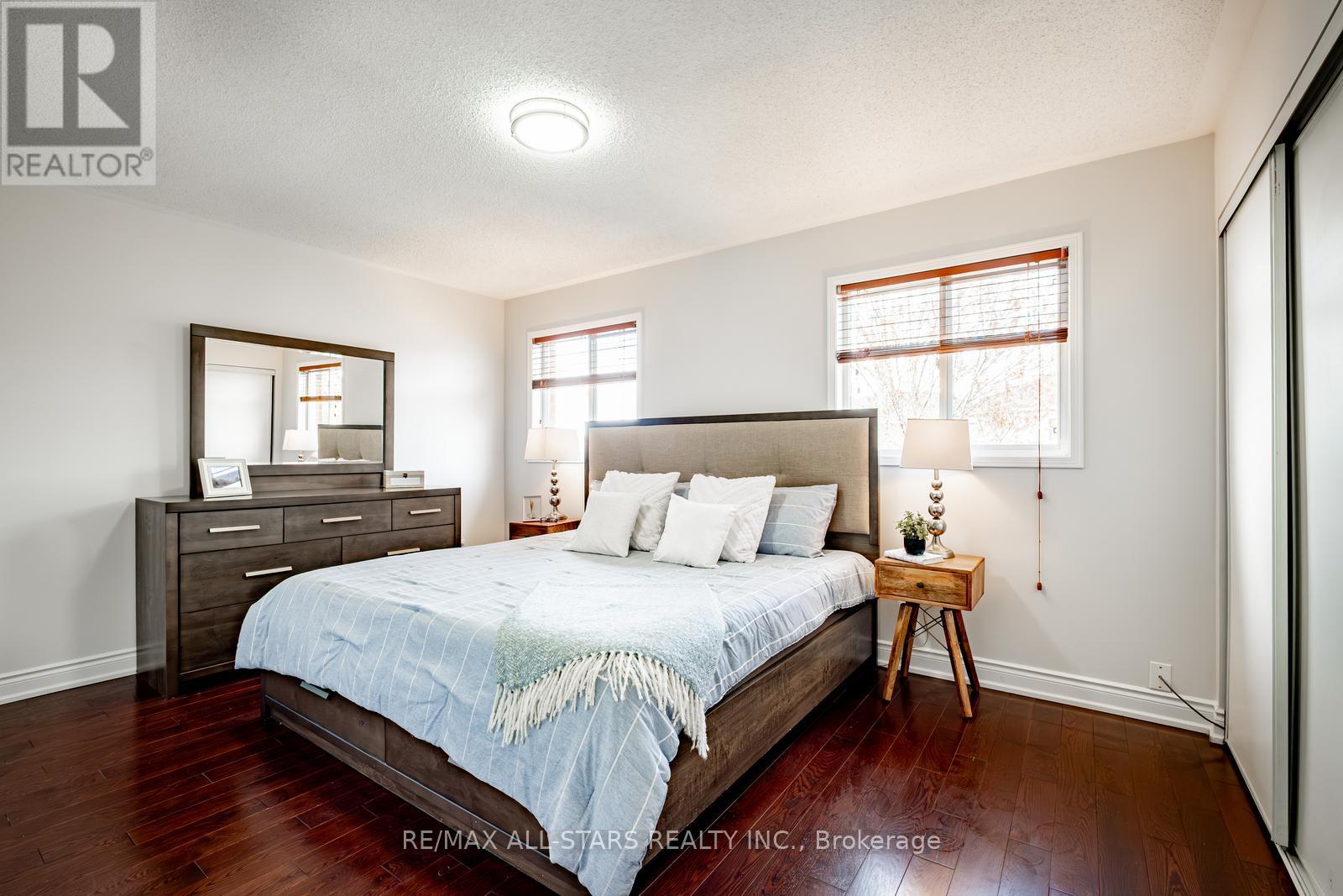 126 Lake Louise Drive, Brampton, Ontario  L6X 4Z8 - Photo 24 - W12117824