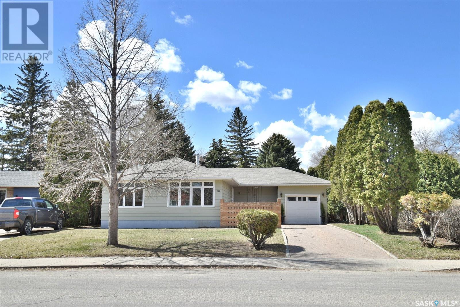 Property at 28 Harrison CRESCENT image 1