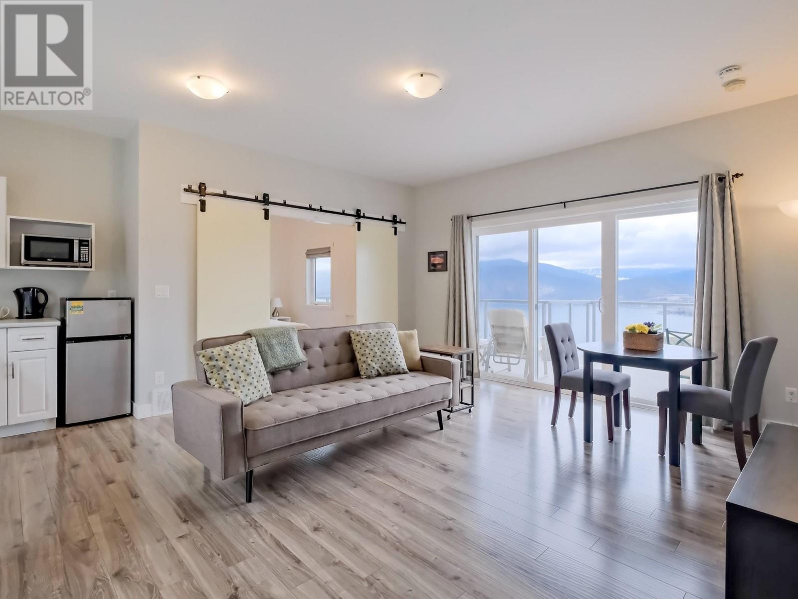 2502 Winifred Road, Naramata, British Columbia  V0H 1N1 - Photo 18 - 10339901