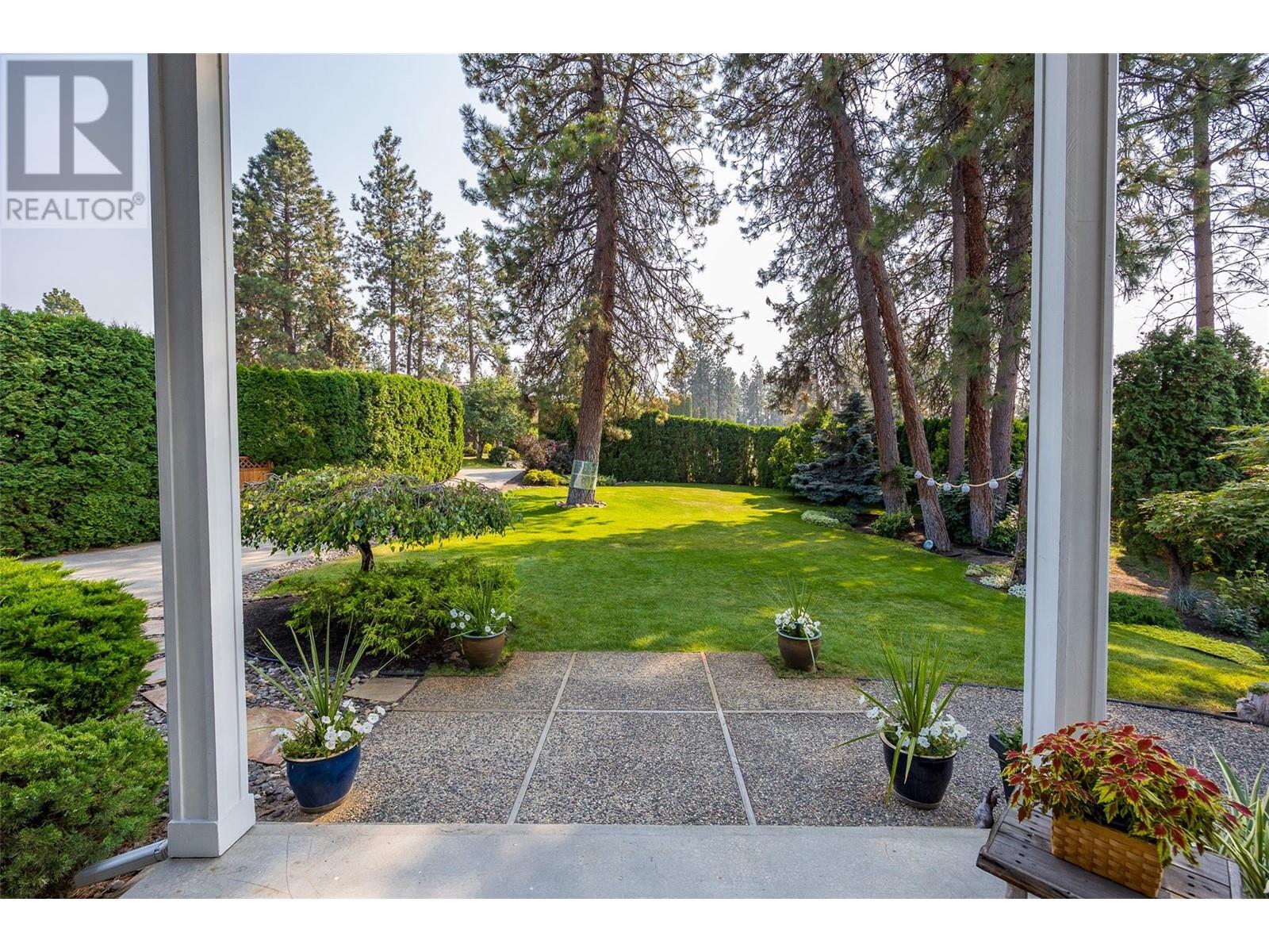 1996 Tomat Avenue, Kelowna, British Columbia  V1Z 3C5 - Photo 4 - 10344897