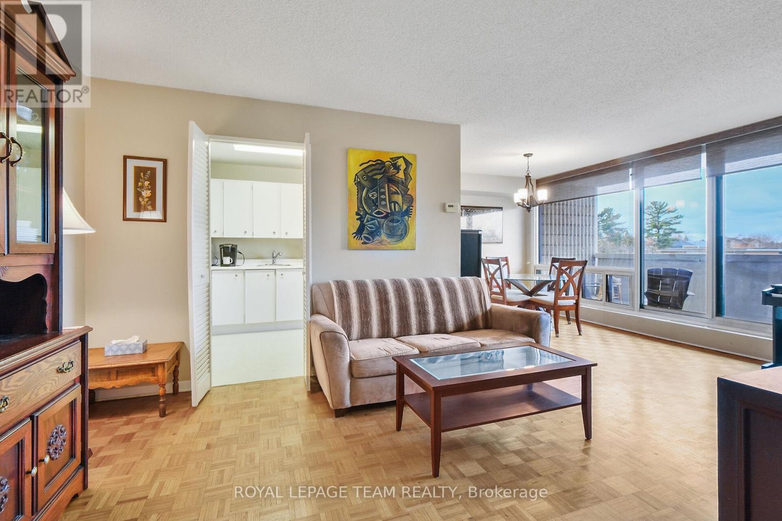 209 - 265 Poulin Avenue, Ottawa, Ontario  K2B 7Y8 - Photo 7 - X12118030