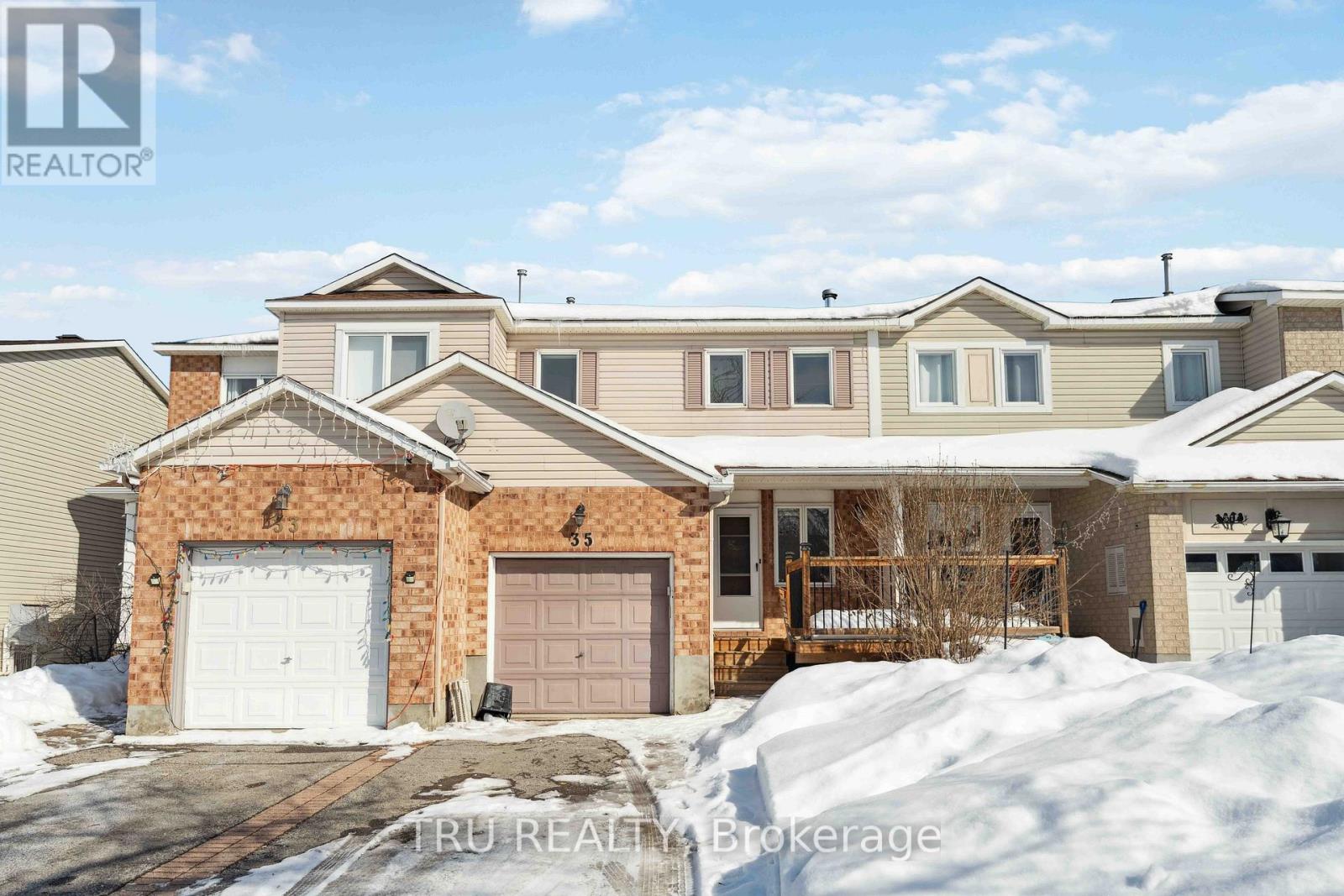 Property at 35 HELMSDALE DRIVE image 1