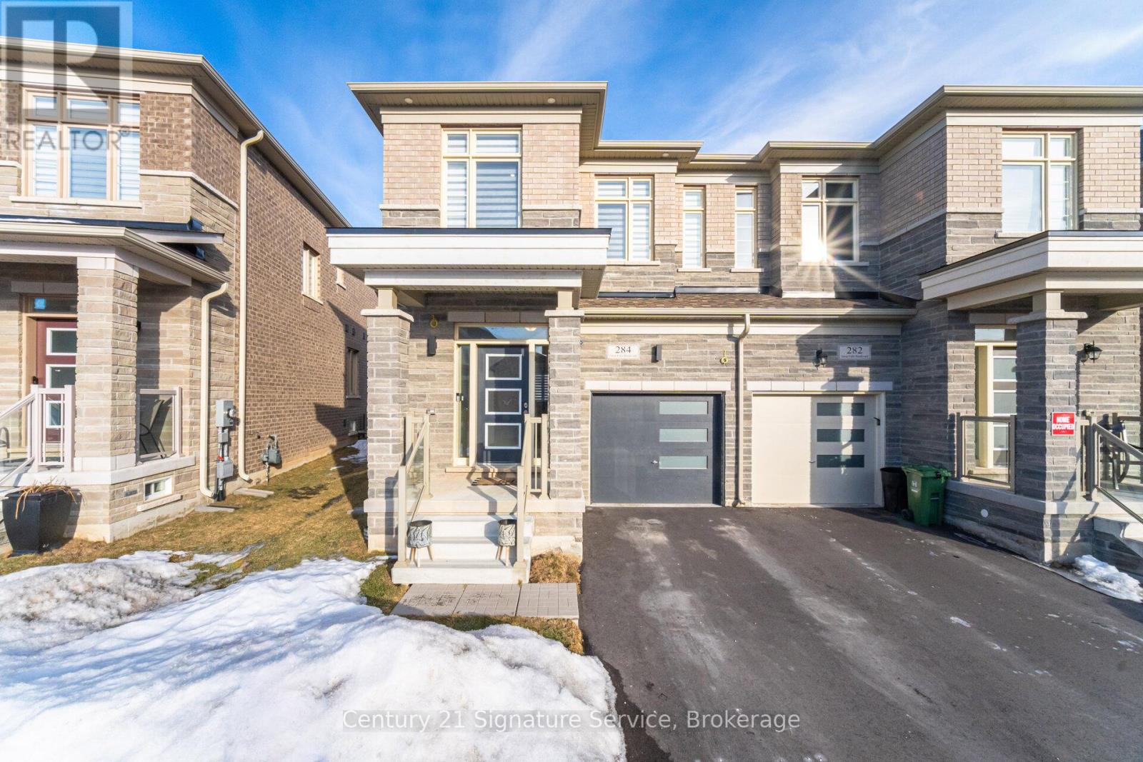 284 Great Falls Boulevard, Hamilton, Ontario  L8B 1Z5 - Photo 1 - X12117524