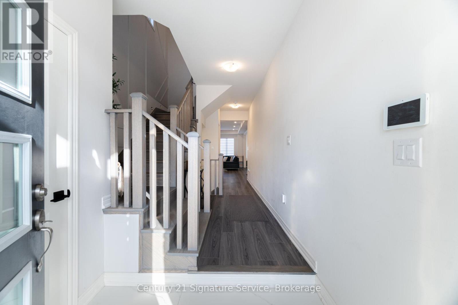 284 Great Falls Boulevard, Hamilton, Ontario  L8B 1Z5 - Photo 5 - X12117524