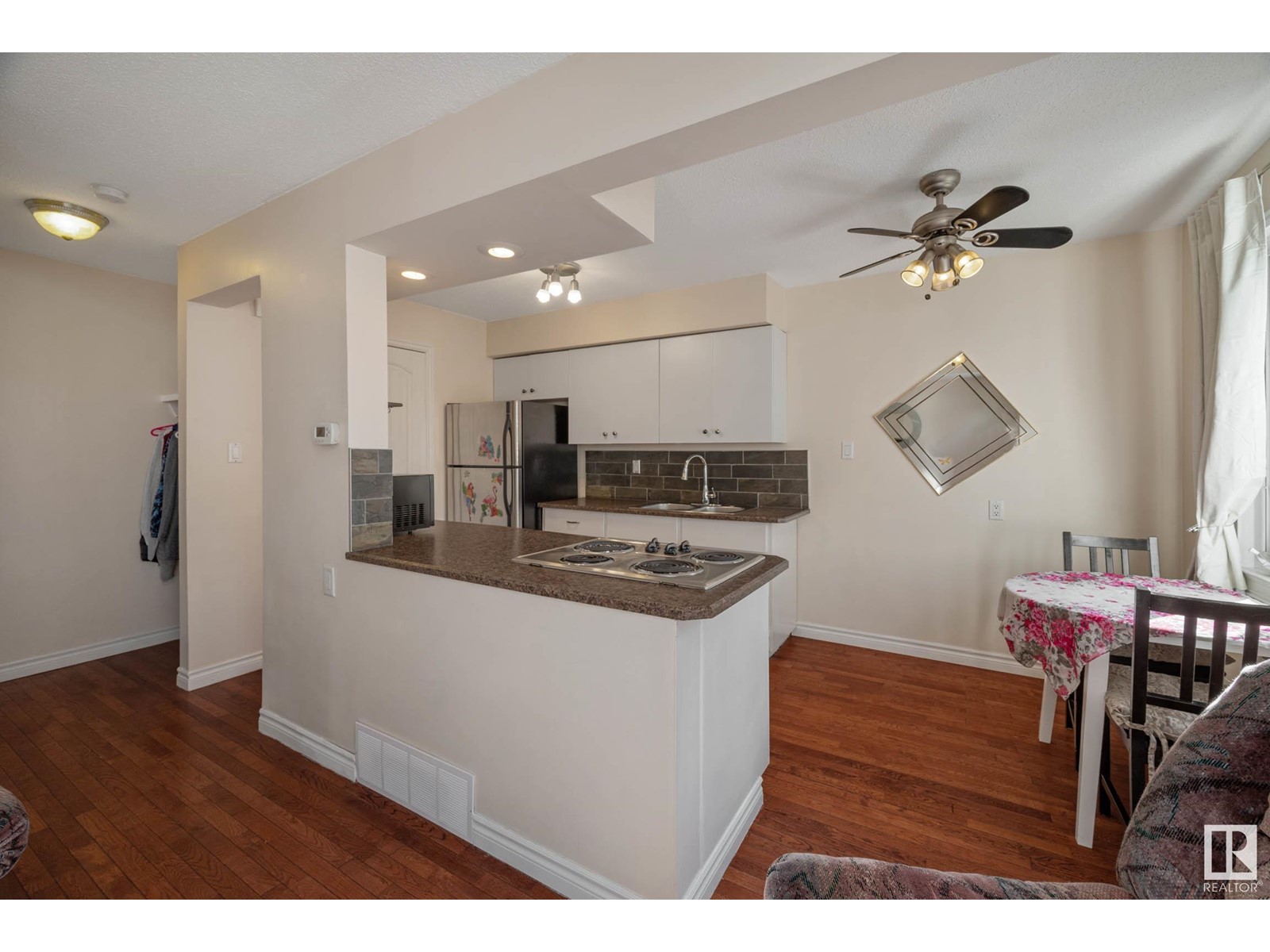 Property at #7 8115 144 AV NW image 5
