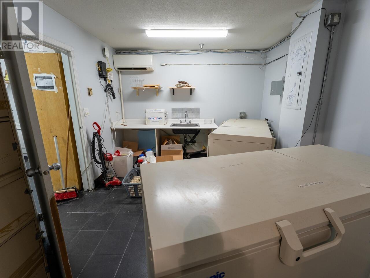 9121 Shaughnessy Street, Vancouver, British Columbia  V6P 6R9 - Photo 10 - C8068776