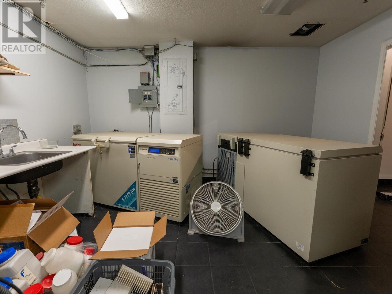 9121 Shaughnessy Street, Vancouver, British Columbia  V6P 6R9 - Photo 11 - C8068776