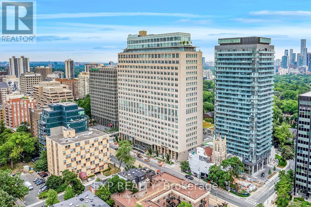 405 - 111 St Clair Avenue W, Toronto (Yonge-St. Clair), Ontario  M4V 1N5 - Photo 2 - C12117853
