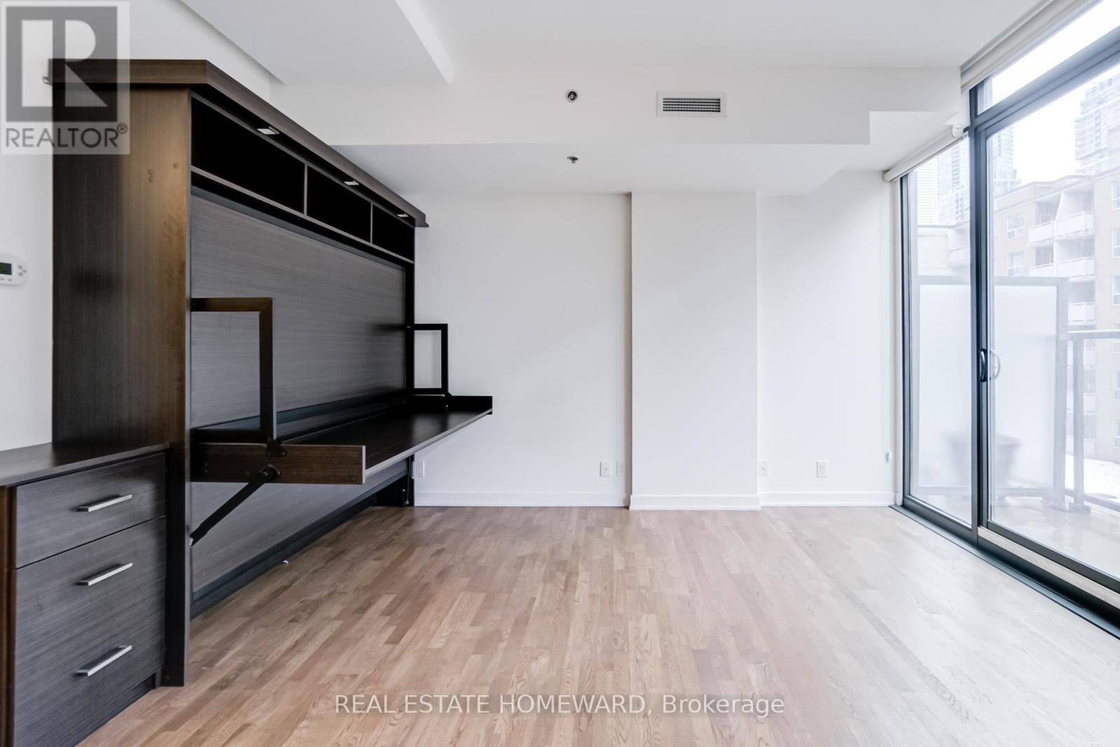 409 - 15 Beverley Street, Toronto, Ontario  M5T 0B3 - Photo 11 - C12117894
