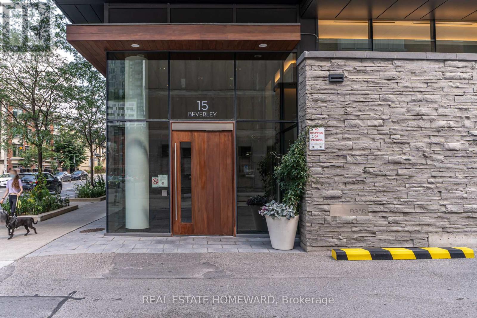 409 - 15 Beverley Street, Toronto, Ontario  M5T 0B3 - Photo 3 - C12117894