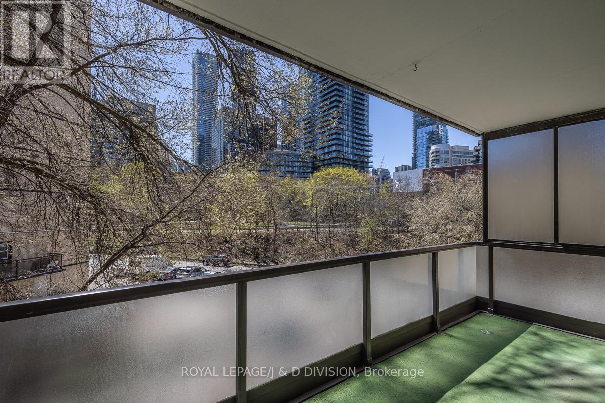 201 - 120 Rosedale Valley Road, Toronto, Ontario  M4W 1P8 - Photo 17 - C12117900