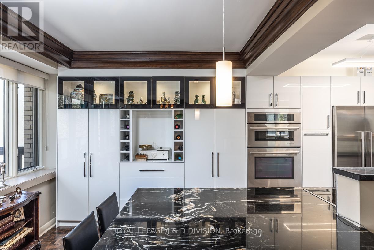 201 - 120 Rosedale Valley Road, Toronto, Ontario  M4W 1P8 - Photo 4 - C12117900