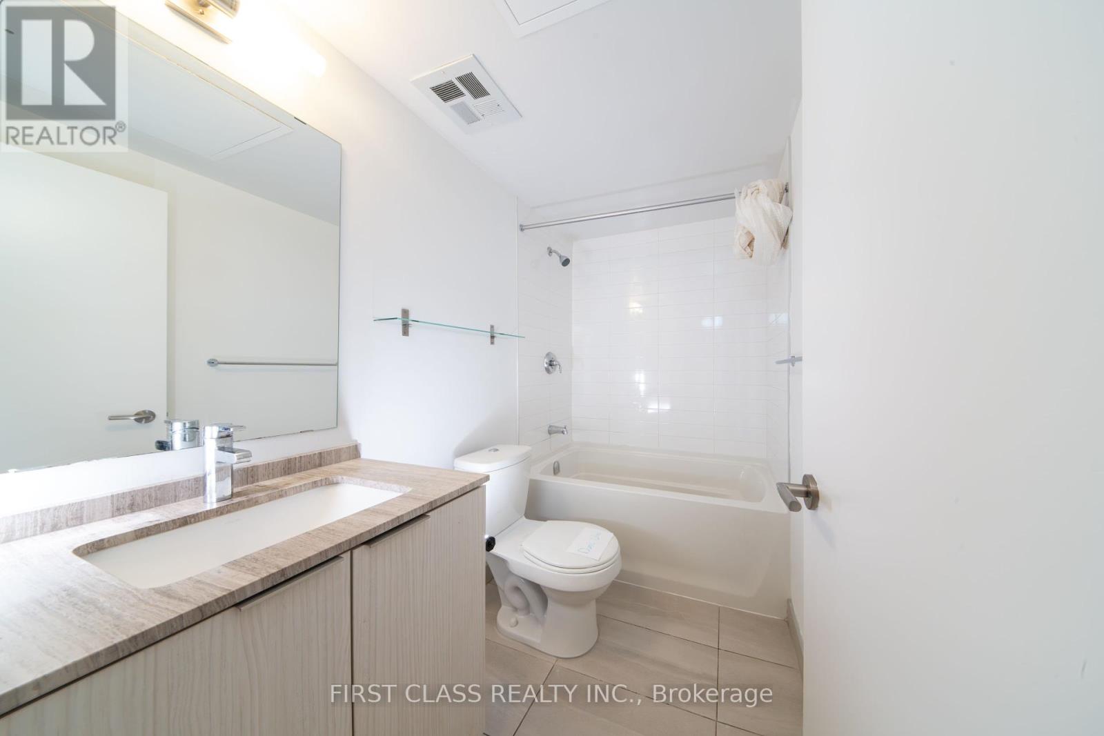 1403 - 11 Wellesley Street W, Toronto, Ontario  M4Y 0G4 - Photo 17 - C12117950