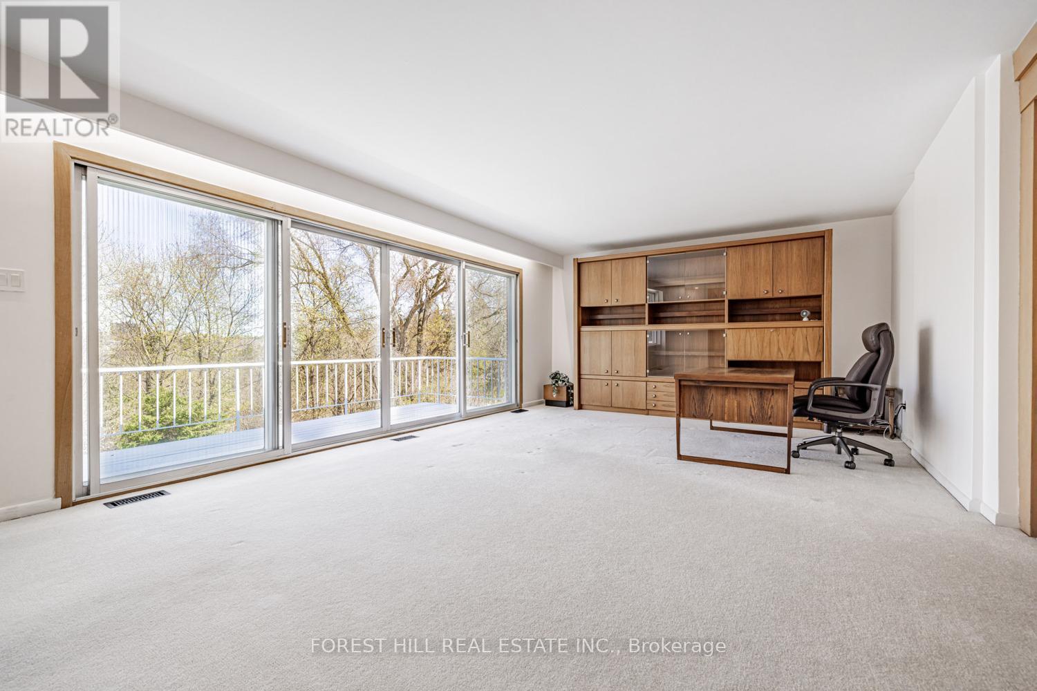 10 Courtwood Place, Toronto, Ontario  M2K 1Z9 - Photo 7 - C12118022
