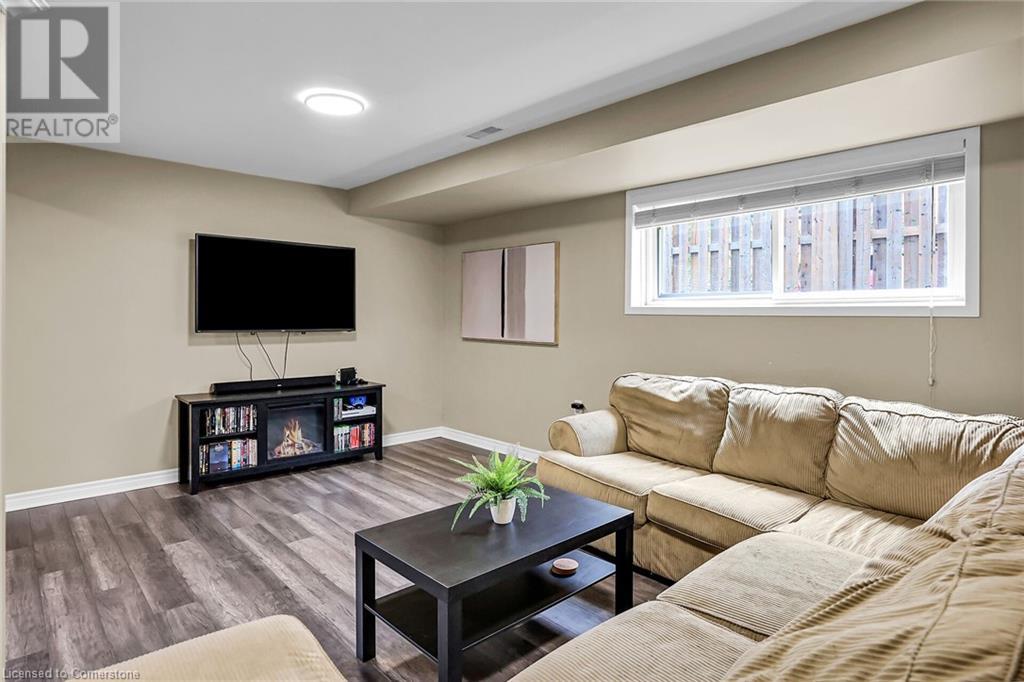 12 Mcnicholl Circle, St. Catharines, Ontario  L2N 7C5 - Photo 22 - 40723718