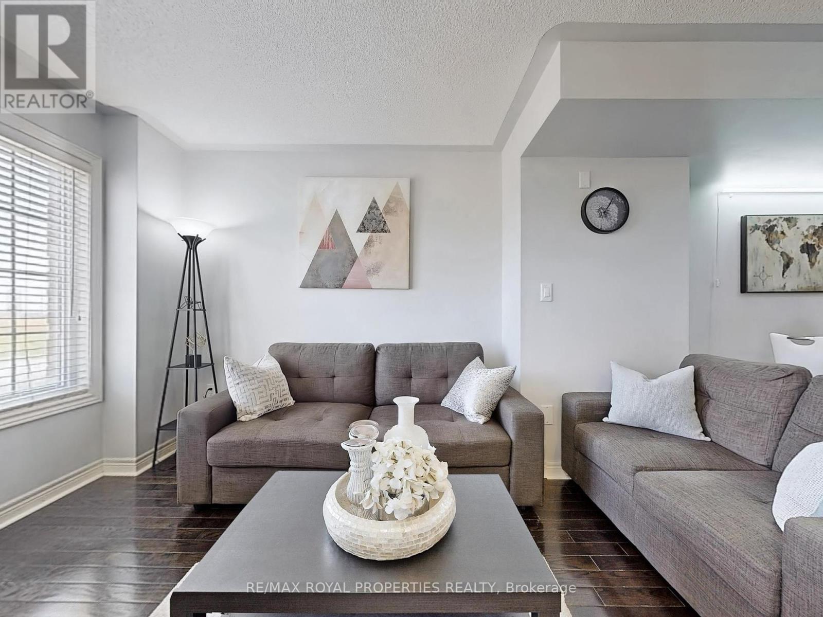 Property at 37 COOPERAGE LANE image 4