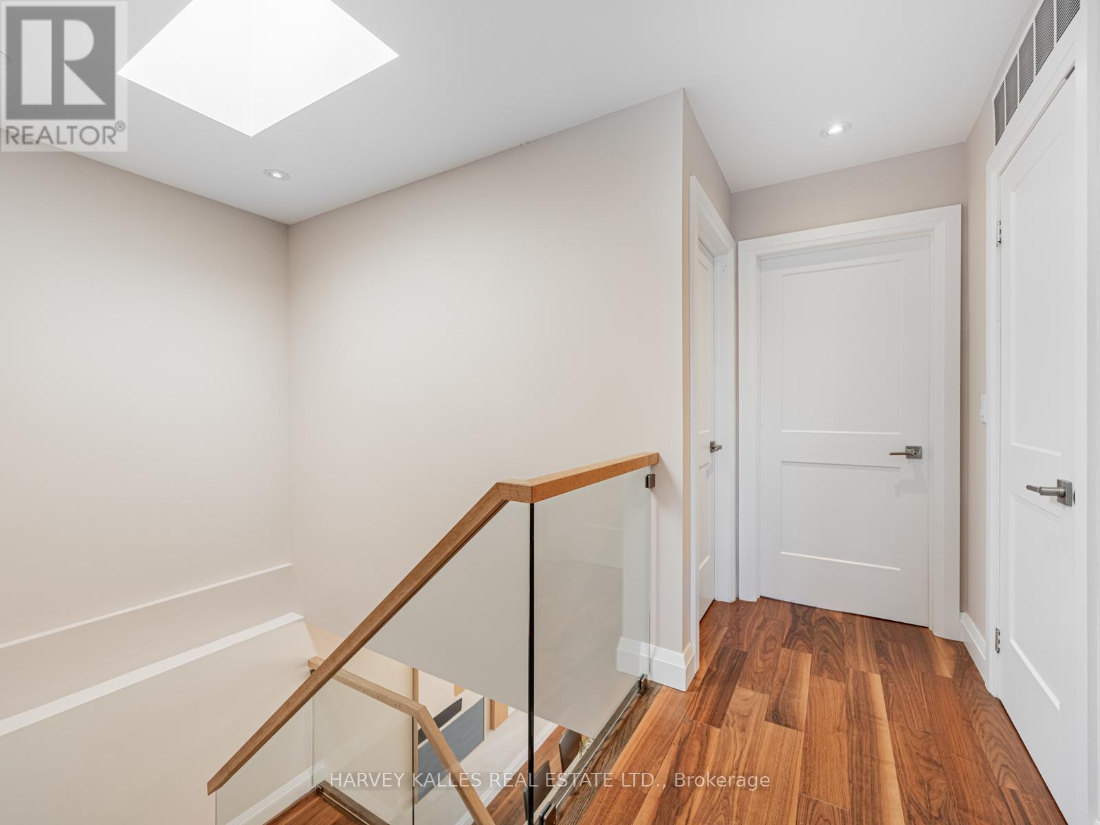 511 Sammon Avenue, Toronto, Ontario  M4J 2B3 - Photo 12 - E12117912