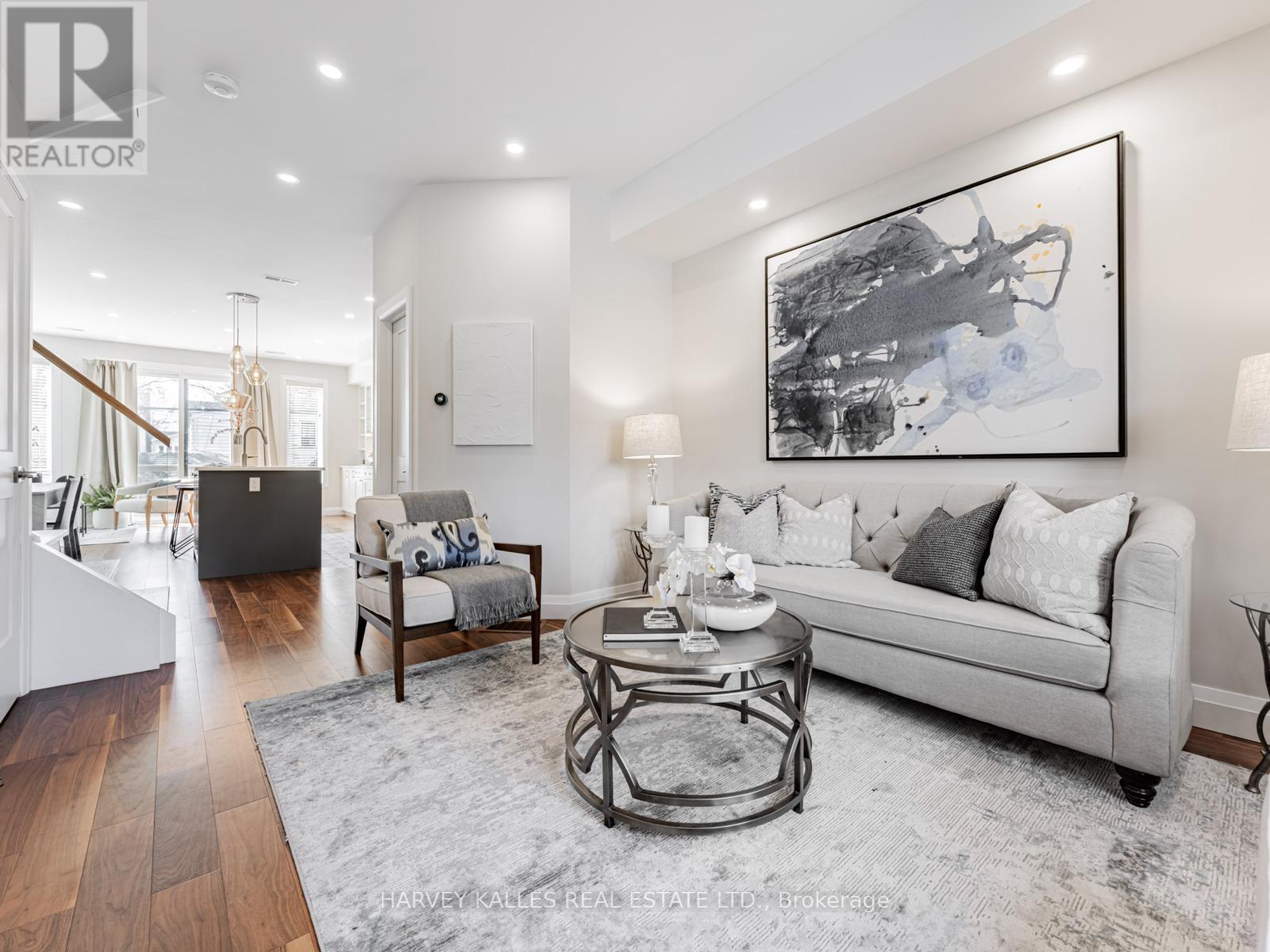 511 Sammon Avenue, Toronto, Ontario  M4J 2B3 - Photo 3 - E12117912