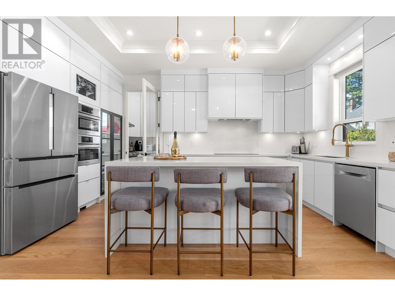 Property at 6731 ELWELL STREET image 4