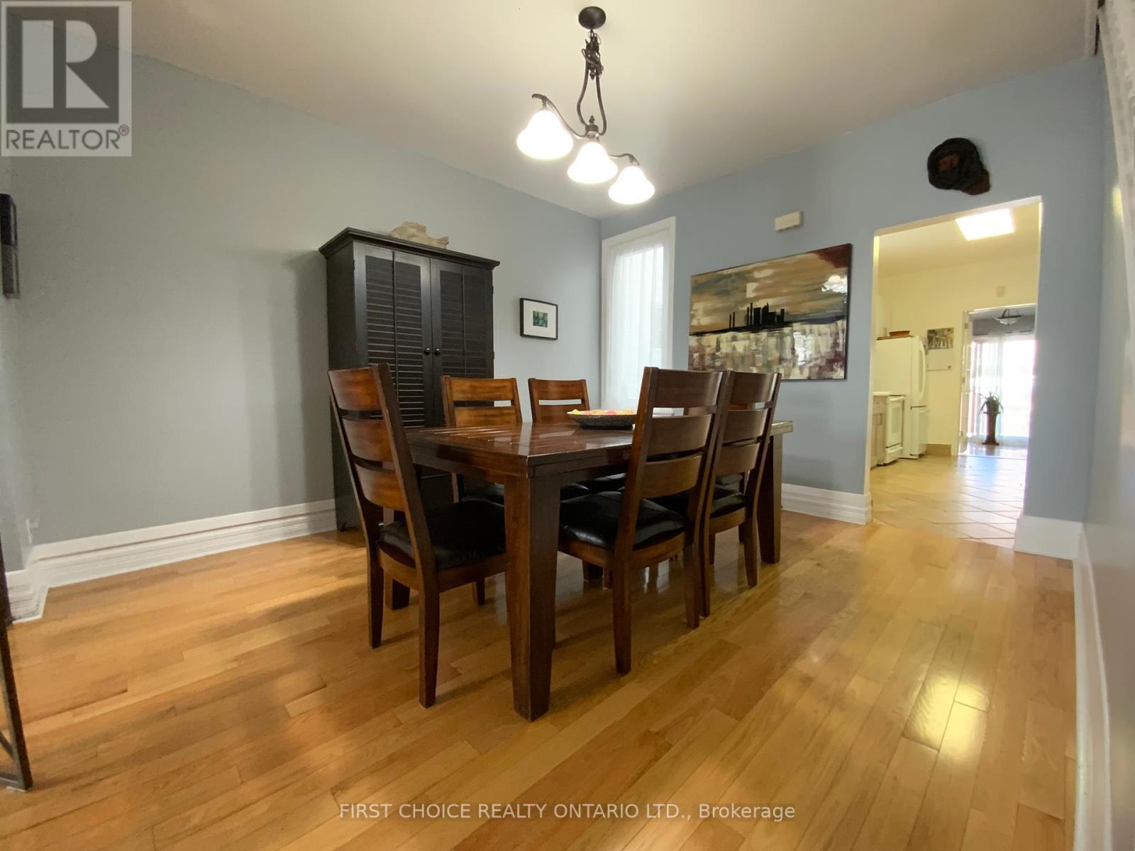 245 York Street, Ottawa, Ontario  K1N 5T9 - Photo 5 - X12005754