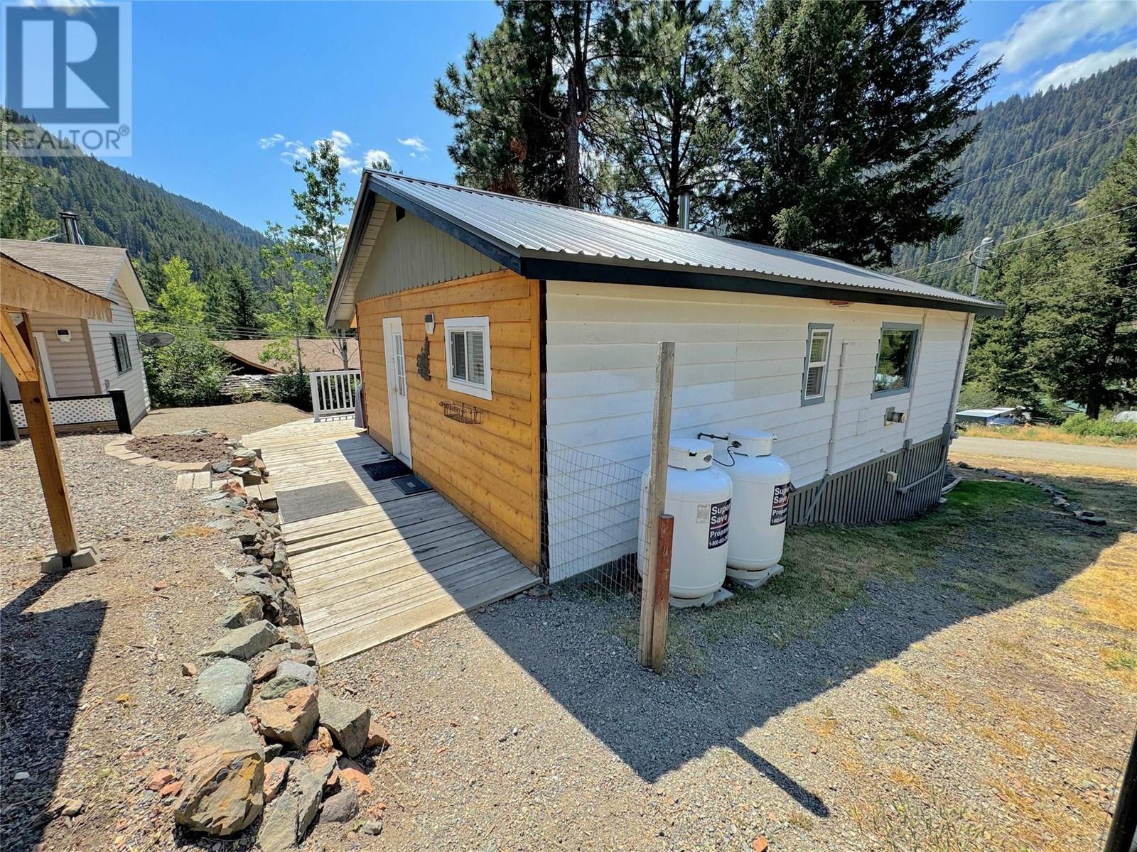 2955 Crestview Road, Princeton, British Columbia  V0X 1W0 - Photo 42 - 10345762