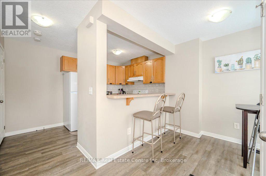 Property at 15 - 142 YORK ROAD image 4