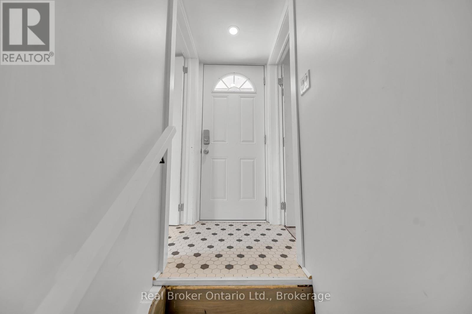280 Main Street, Cambridge, Ontario  N1R 1X7 - Photo 34 - X12118060