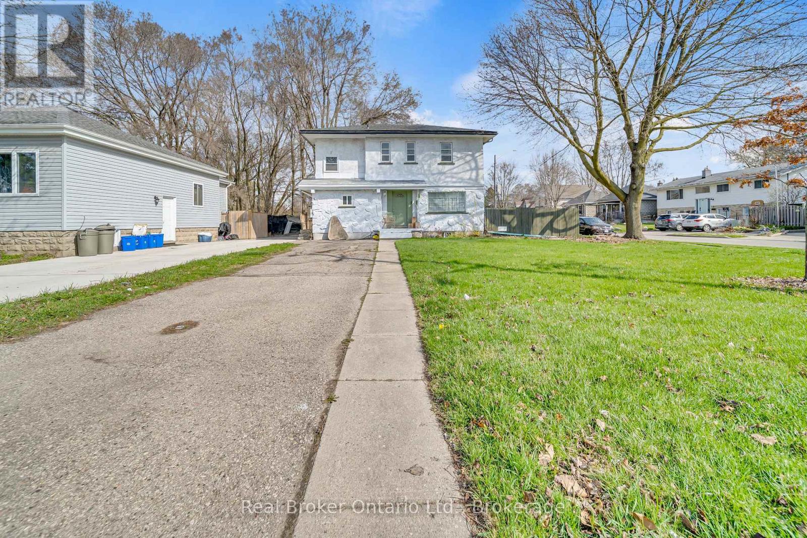 Property at 280 MAIN STREET image 5