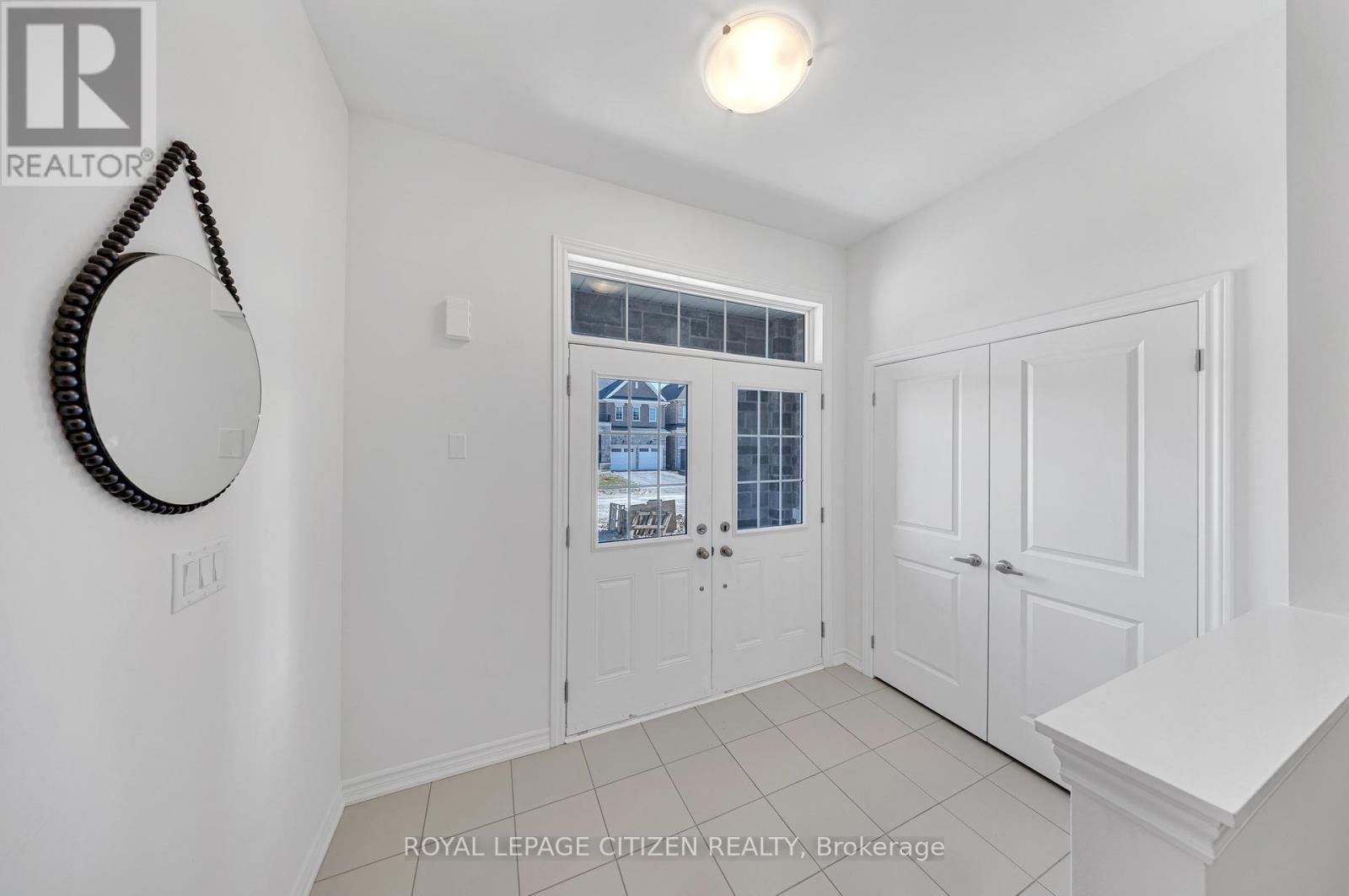 94 Brethet Heights, New Tecumseth, Ontario  L0G 1A0 - Photo 6 - N12117855