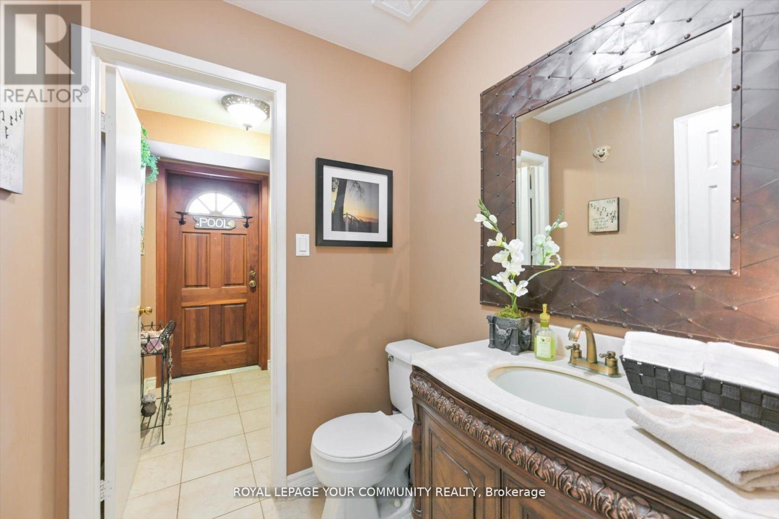 247 Harris Avenue, Richmond Hill, Ontario  L4E 3M3 - Photo 16 - N12117976