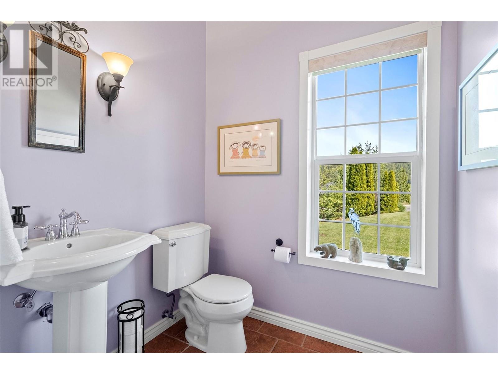 Property at 2726 Golf Course Drive image 4