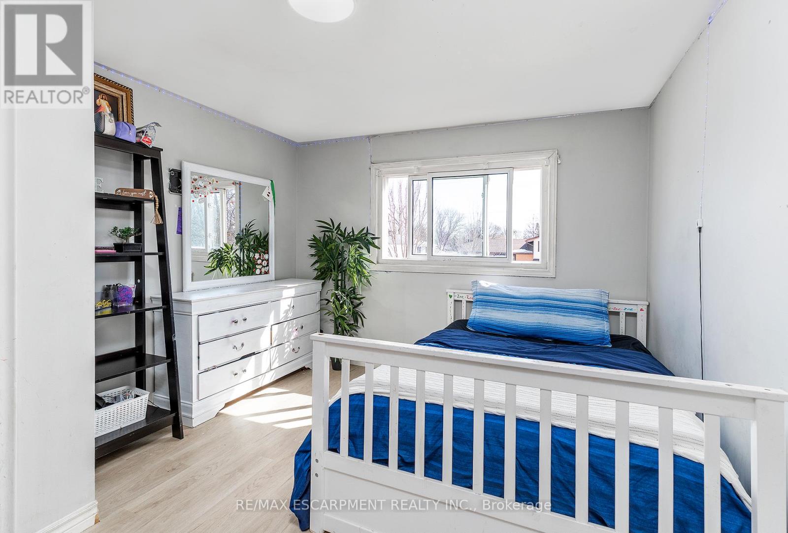 82 Dreger Avenue, Kitchener, Ontario  N2A 2A6 - Photo 16 - X12024687