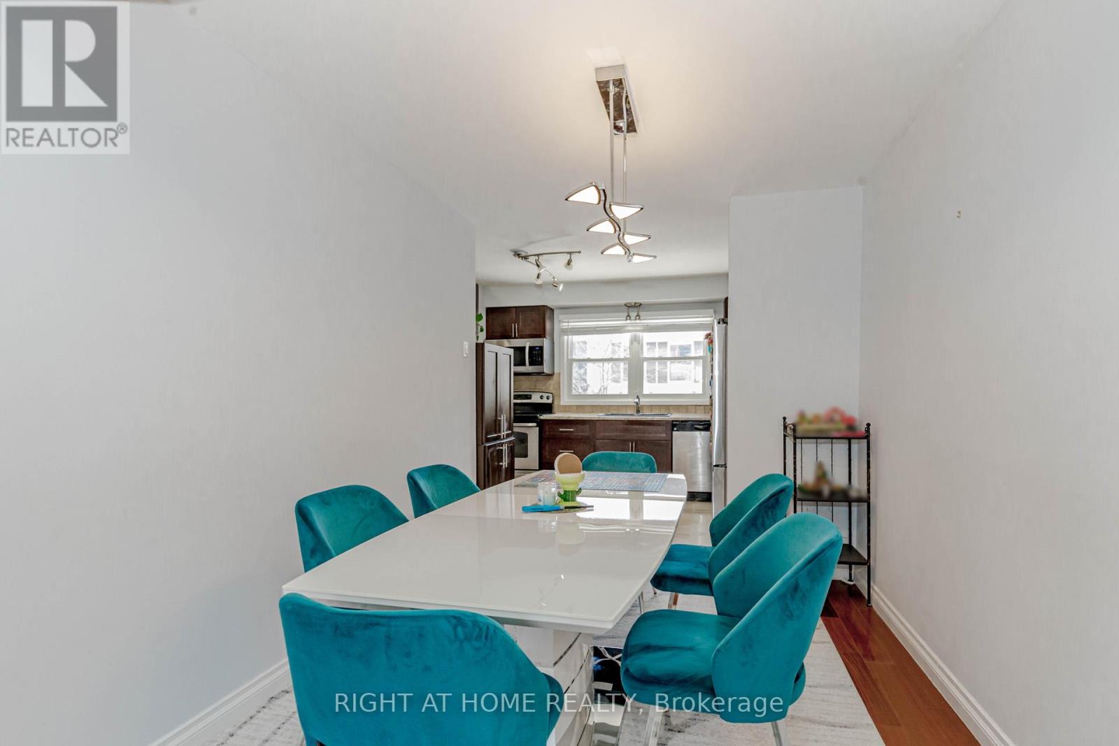 2 - 2230 Upper Middle Road, Burlington, Ontario  L7P 2Z9 - Photo 23 - W12117836