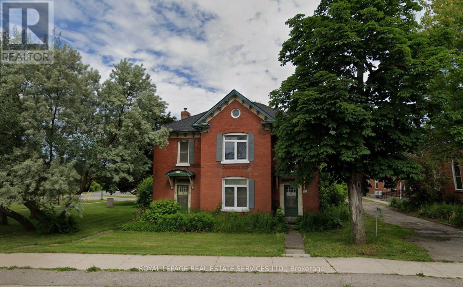 2527 DUNDAS STREET W, Oakville, Ontario