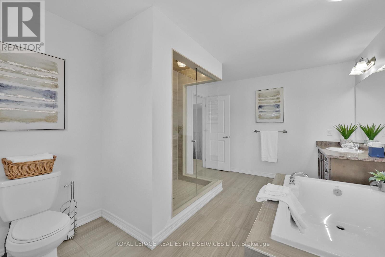 60 Valleyway Drive W, Brampton, Ontario  L6X 5G1 - Photo 20 - W12117893