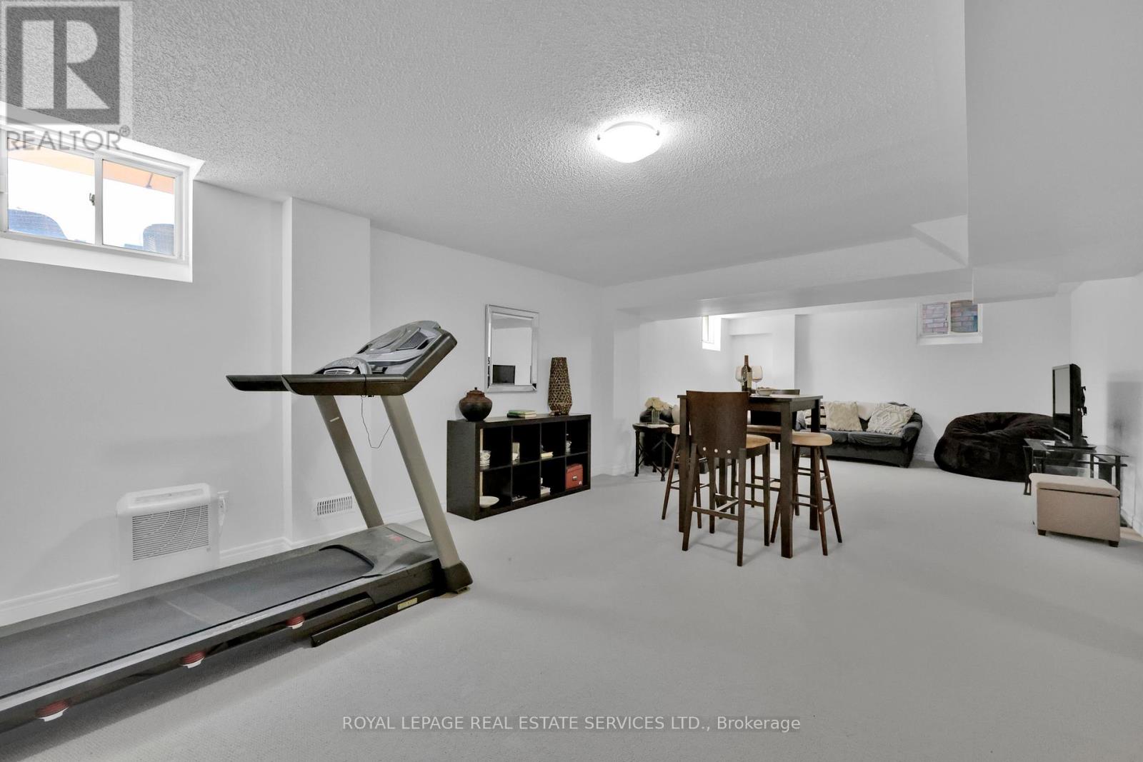 60 Valleyway Drive W, Brampton, Ontario  L6X 5G1 - Photo 33 - W12117893